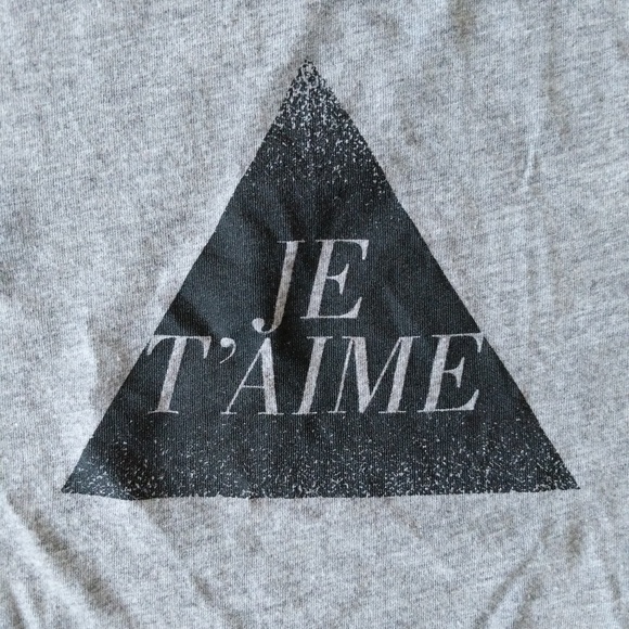 Je T'aime Triangle Print Shirt - Picture 4 of 4